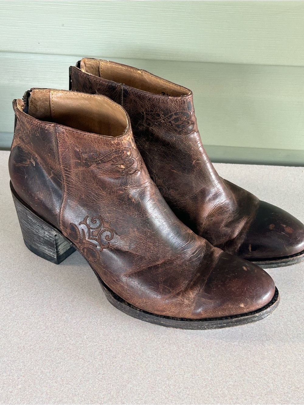 Old Gringo brown Leather zip up boots size 7.5 Western